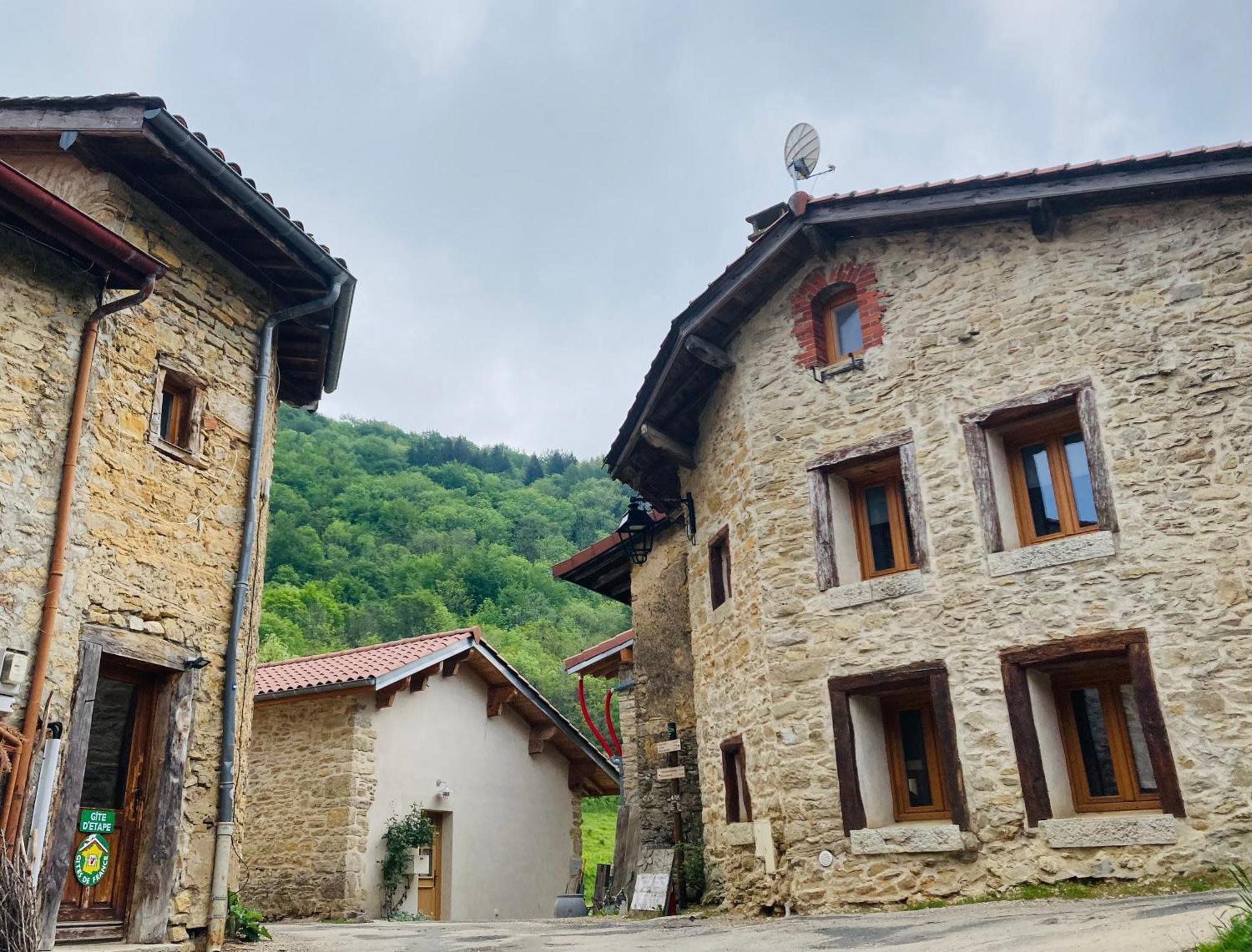 Gite Brin De Nature Au Coeur De La Nature Bugiste Ambérieu-en-Bugey Dış mekan fotoğraf